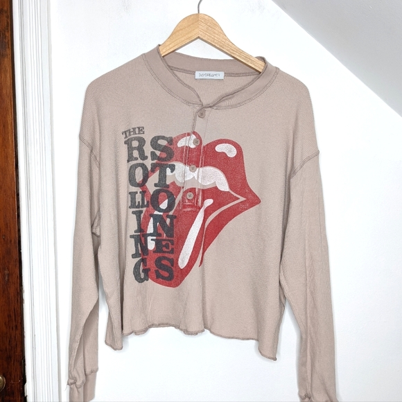 Daydreamer Tops - DAYDREAMER Rolling Stones Stacked Thermal Henley NEW Size M Flaw